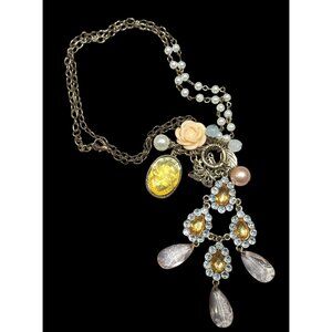 Vintage Victorian Style Floral Cluster Charm Pendant Necklace